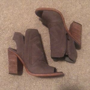 Vince camuto booties